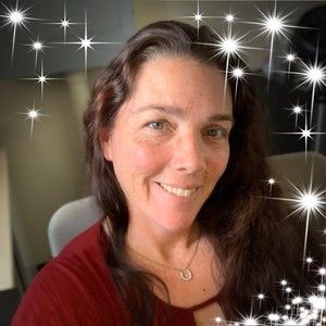 Meet your Posher, Alicia